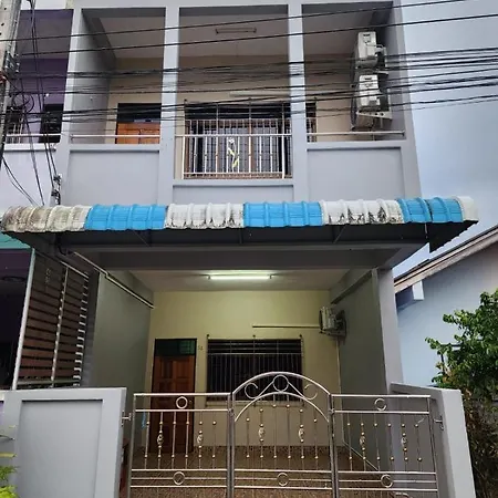 Jaaoo Homestay Betong - 4 Bedroom House Exterior photo