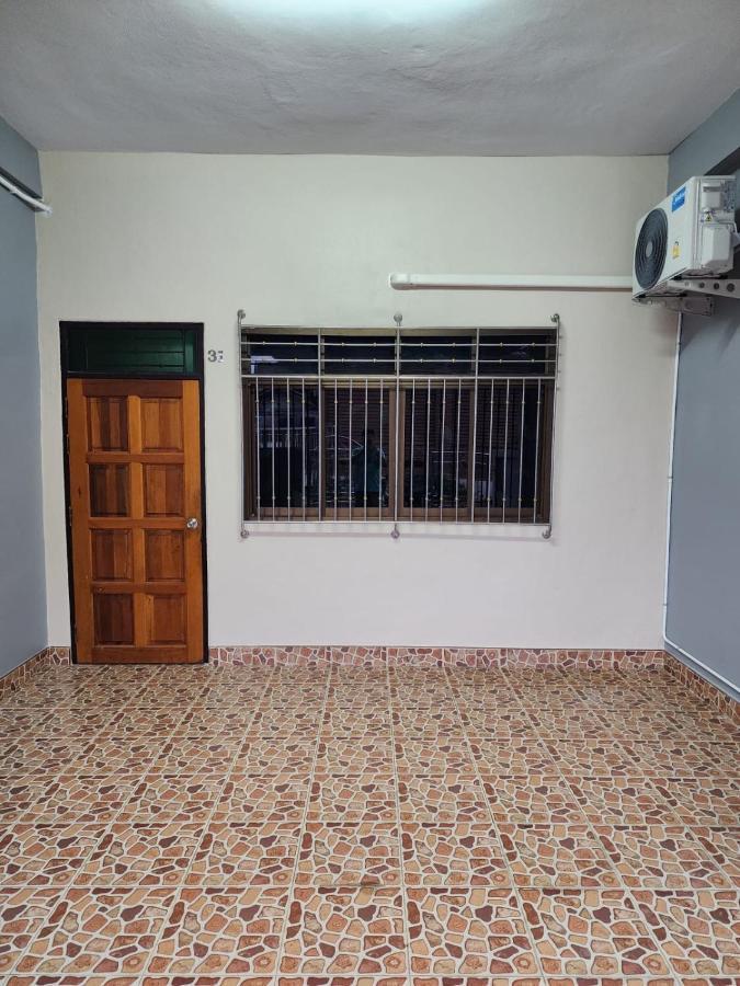 Jaaoo - 4 Bedroom House Holiday home *