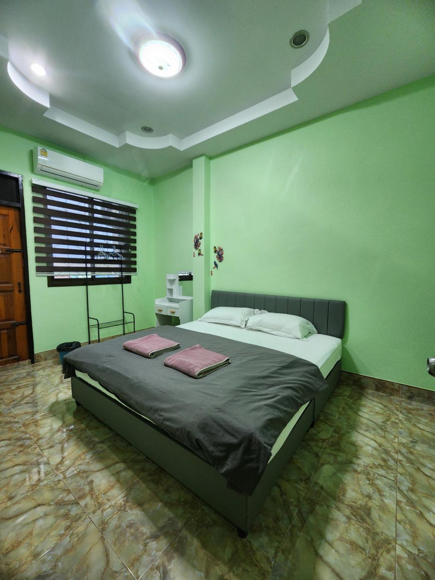 Jaaoo - 4 Bedroom House Holiday home *