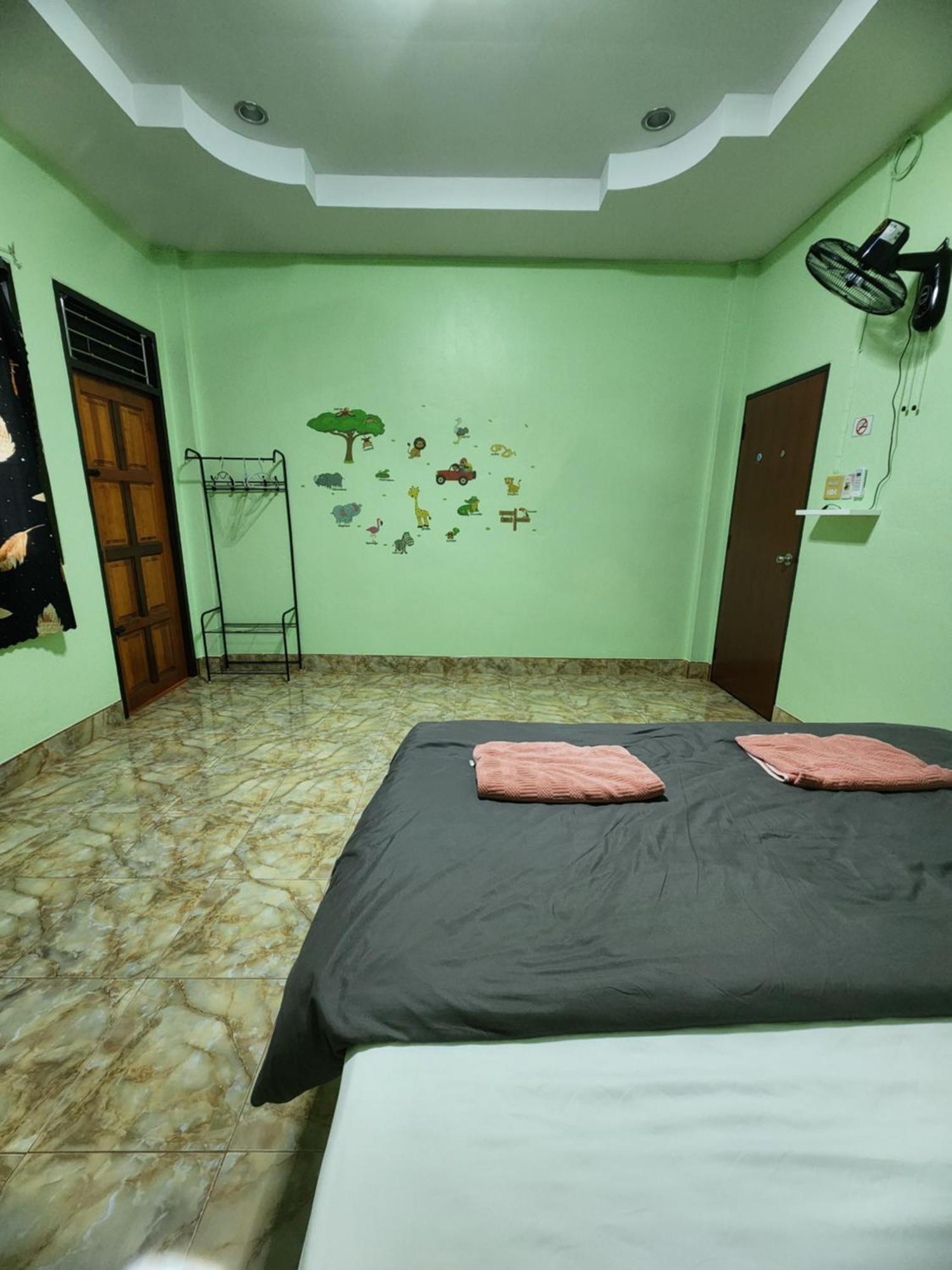 Jaaoo - 4 Bedroom House