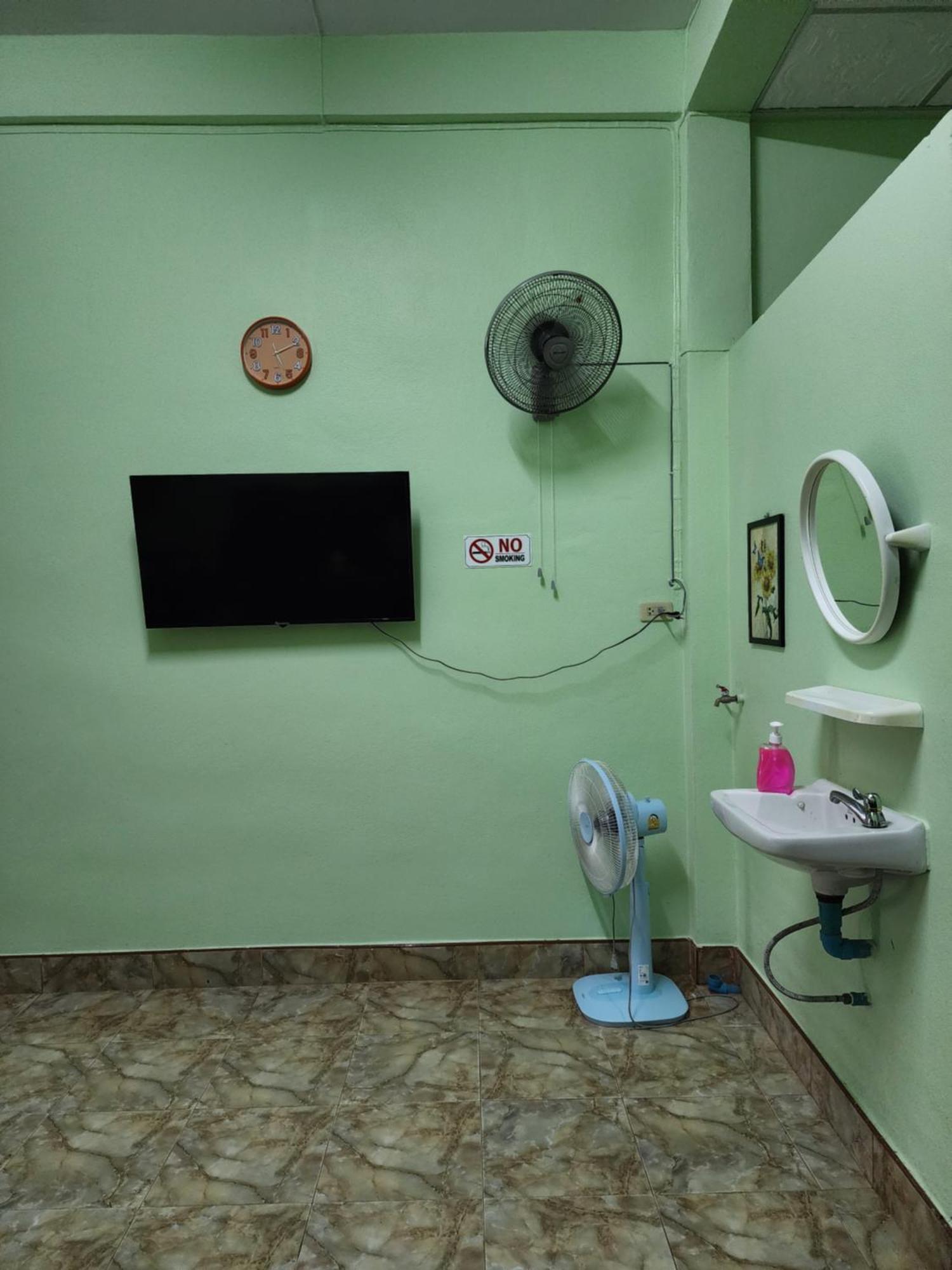 Jaaoo - 4 Bedroom House Holiday home Betong